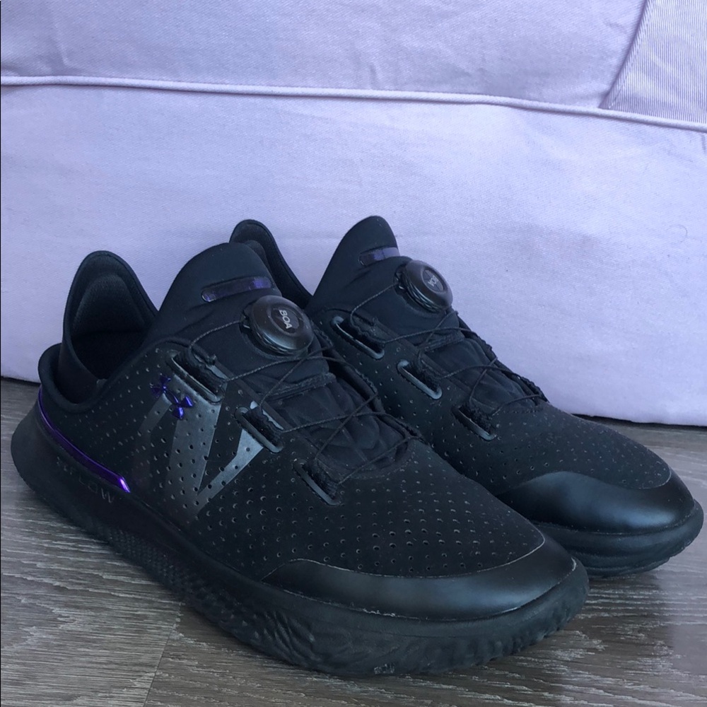 Under Armour Slip Speed, size 10